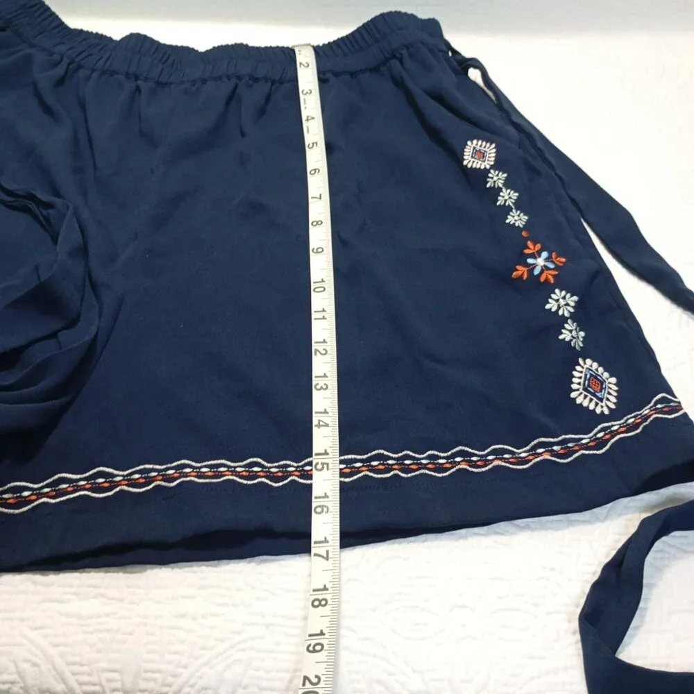 Lucky Brand Womens Embroidered Blue Shorts With Tie Detail - Size L